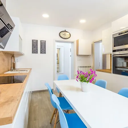 Cozy And Modern 4 Apartman *